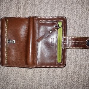 Fossil wallet